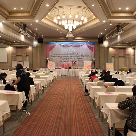 โรงแรมวีวิช V Wish Hotel Khon Kaen Exterior photo