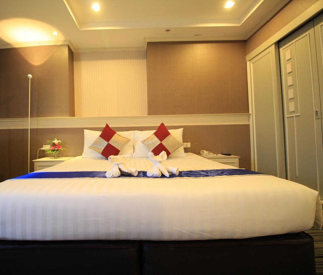 โรงแรมวีวิช V Wish Hotel Khon Kaen Exterior photo